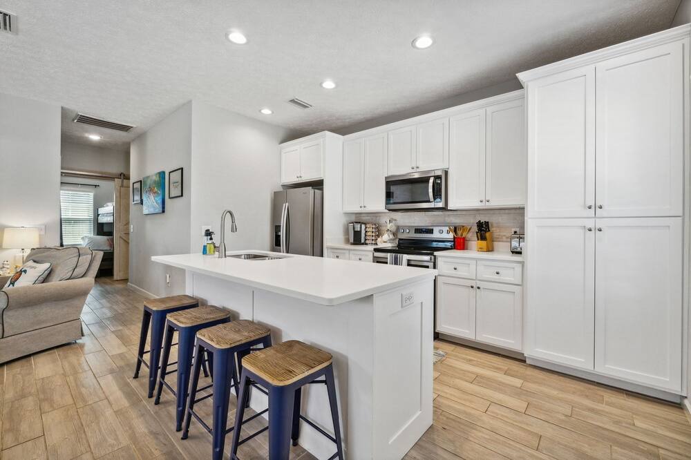 Photo of Kitchen in Laguna Beach