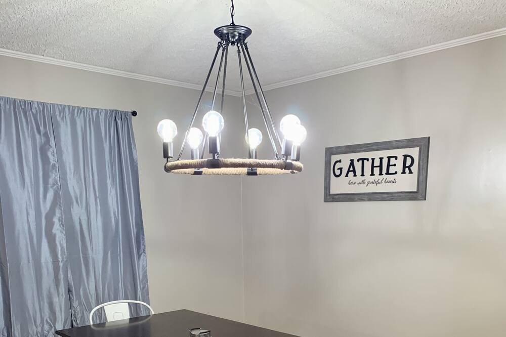 Photo of Bedroom in Guntersville