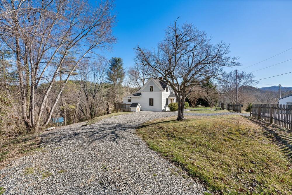 Photo of Outdoor in Marshall