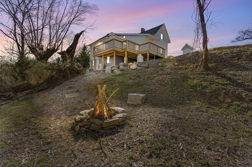 Photo of Outdoor in Marshall