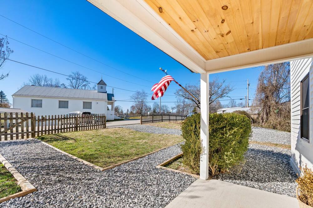 Photo of Outdoor in Marshall