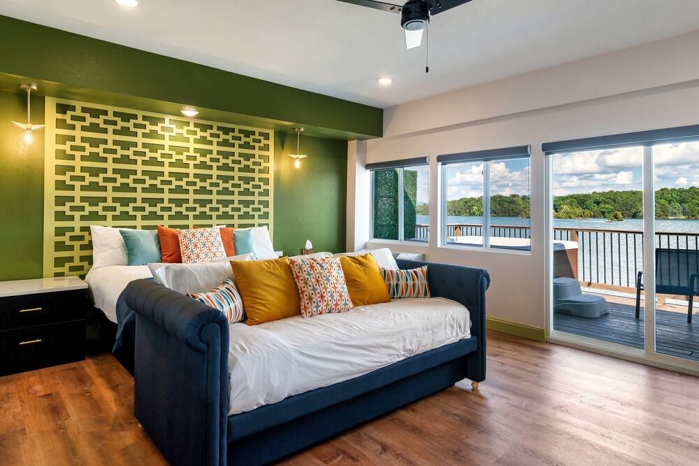 Photo of Bedroom in Dandridge