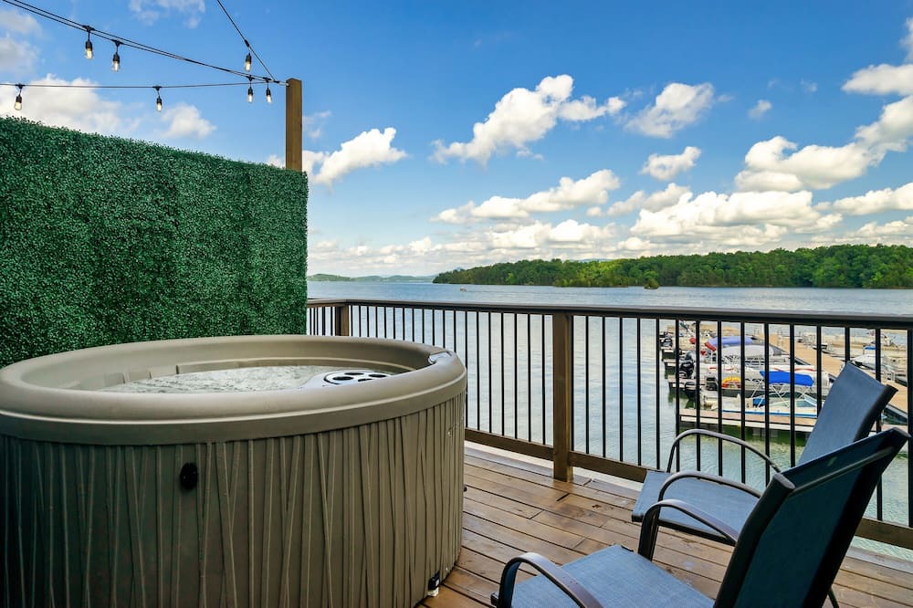 Photo of Patio Balcony in Dandridge