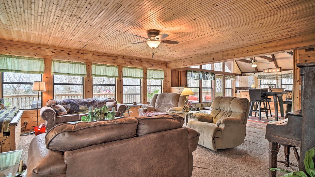 Photo of Livingroom in Baneberry