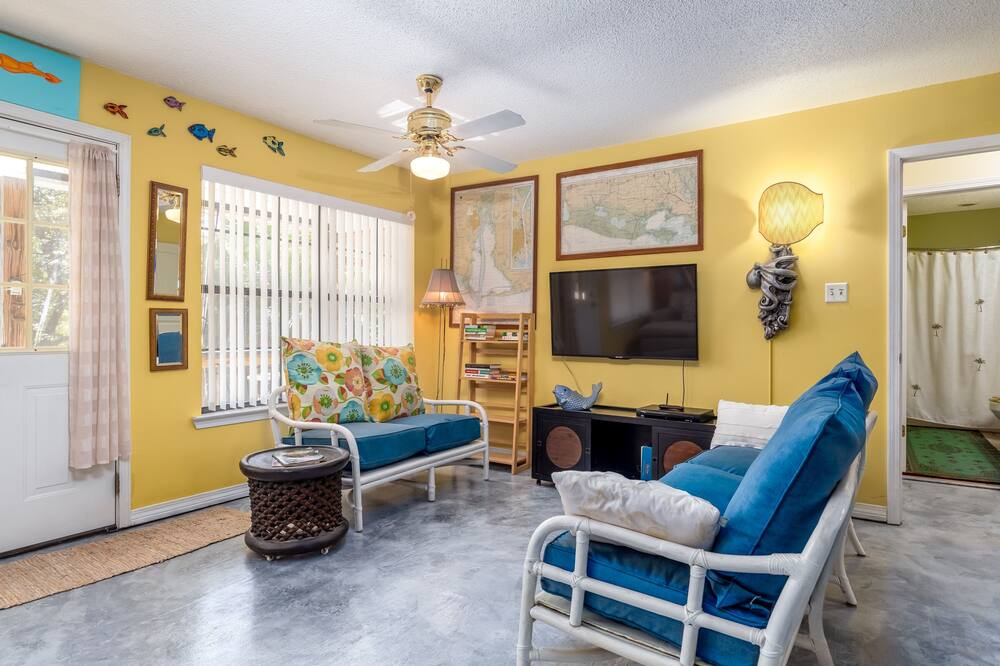 Photo of Livingroom in Dauphin Island