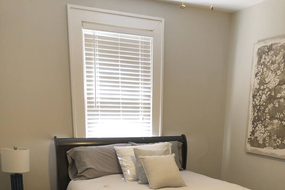 Photo of Bedroom in Augusta