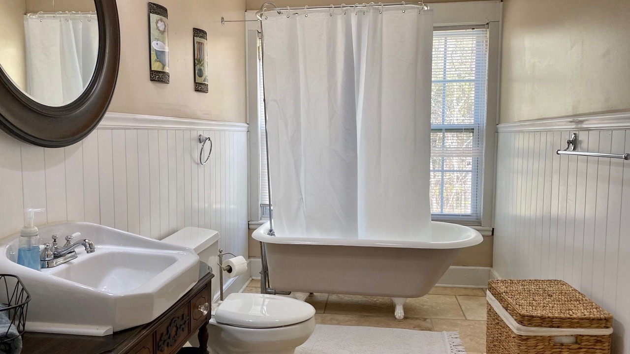 Photo of Bathroom in Georgetown