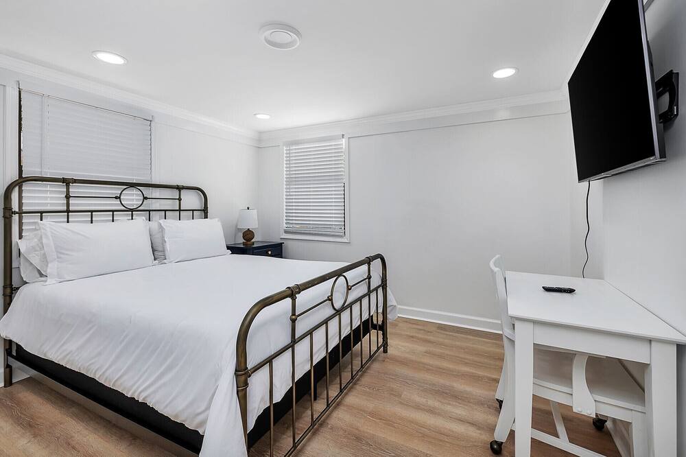 Photo of Bedroom in Saint Simons Island