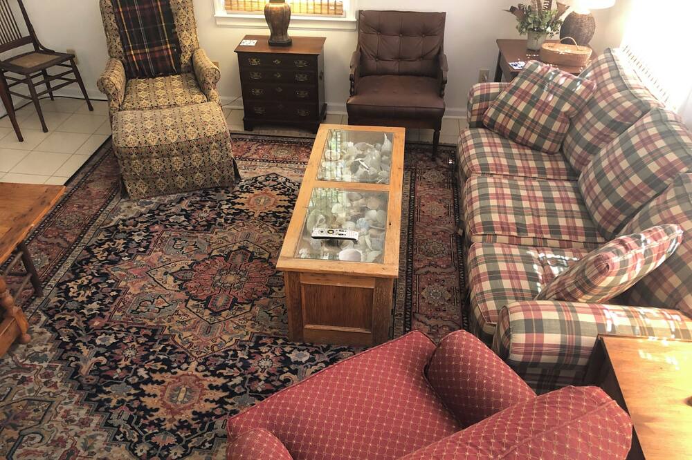 Photo of Bedroom in Pine Harbor