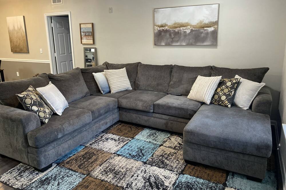 Photo of Livingroom in Jacksonville