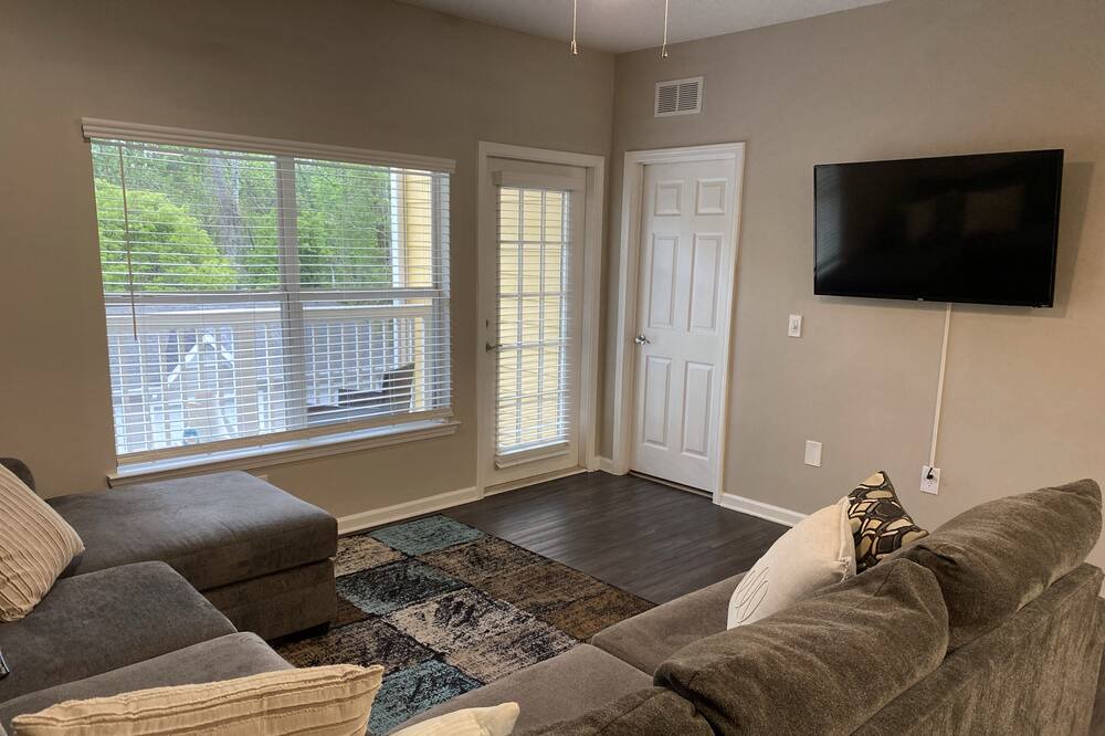 Photo of Livingroom in Jacksonville