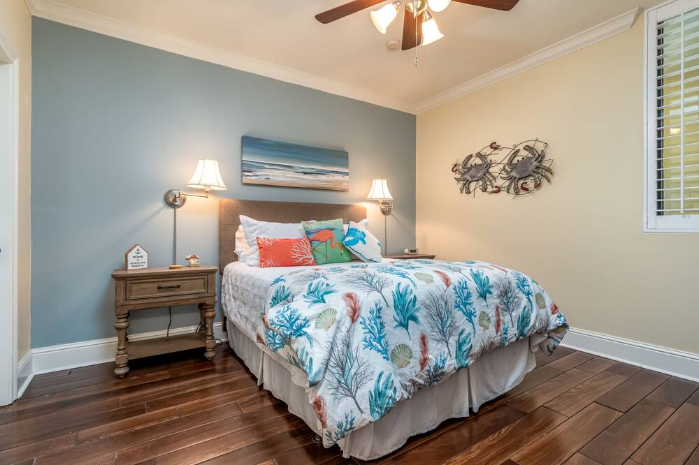 Photo of Bedroom in Dauphin Island