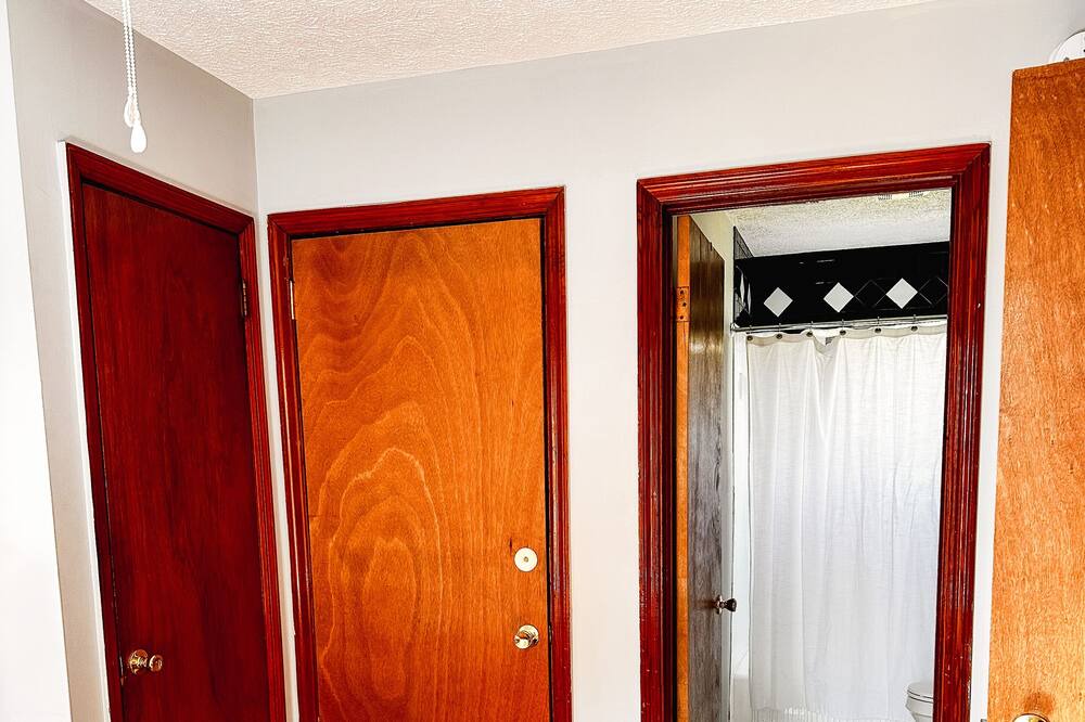 Photo of Bedroom in Midtown