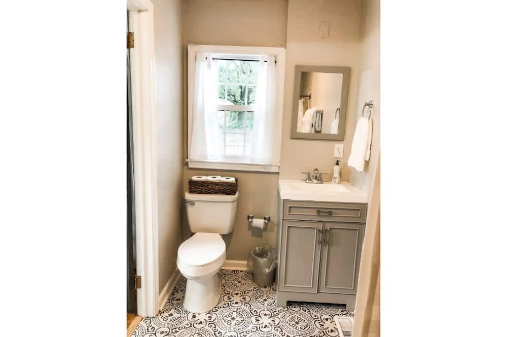 Photo of Bathroom in Midtown
