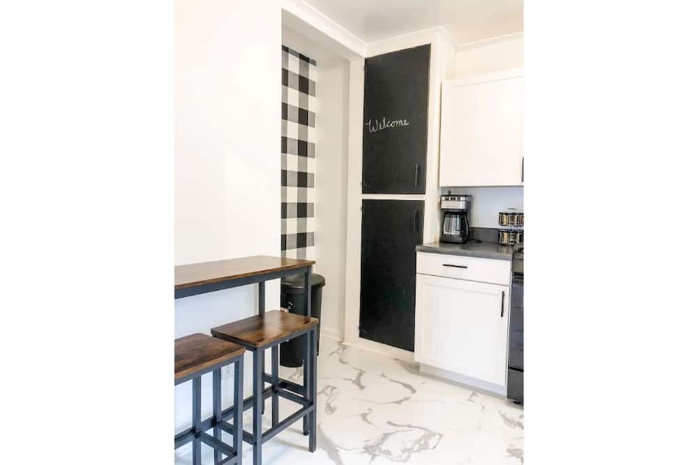 Photo of Kitchen in Midtown