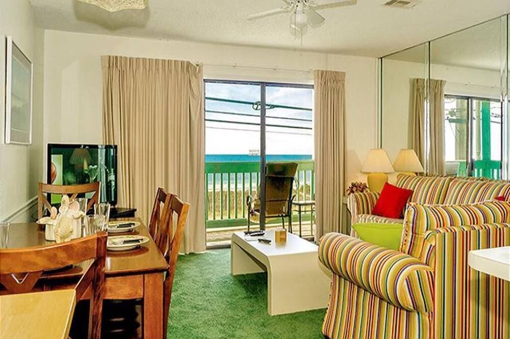Photo of Livingroom in Laguna Beach