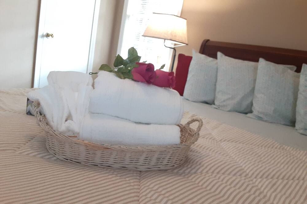 Photo of Bedroom in Stockbridge