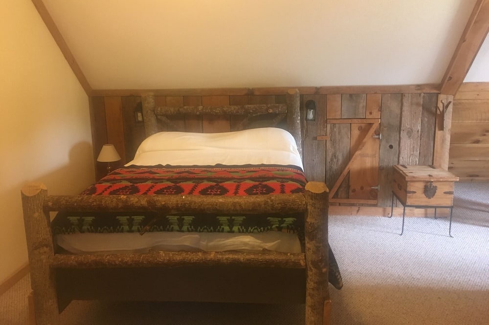 Photo of Bedroom in Lake Toxaway
