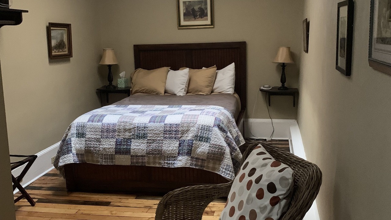 Photo of Bedroom in Hot Springs