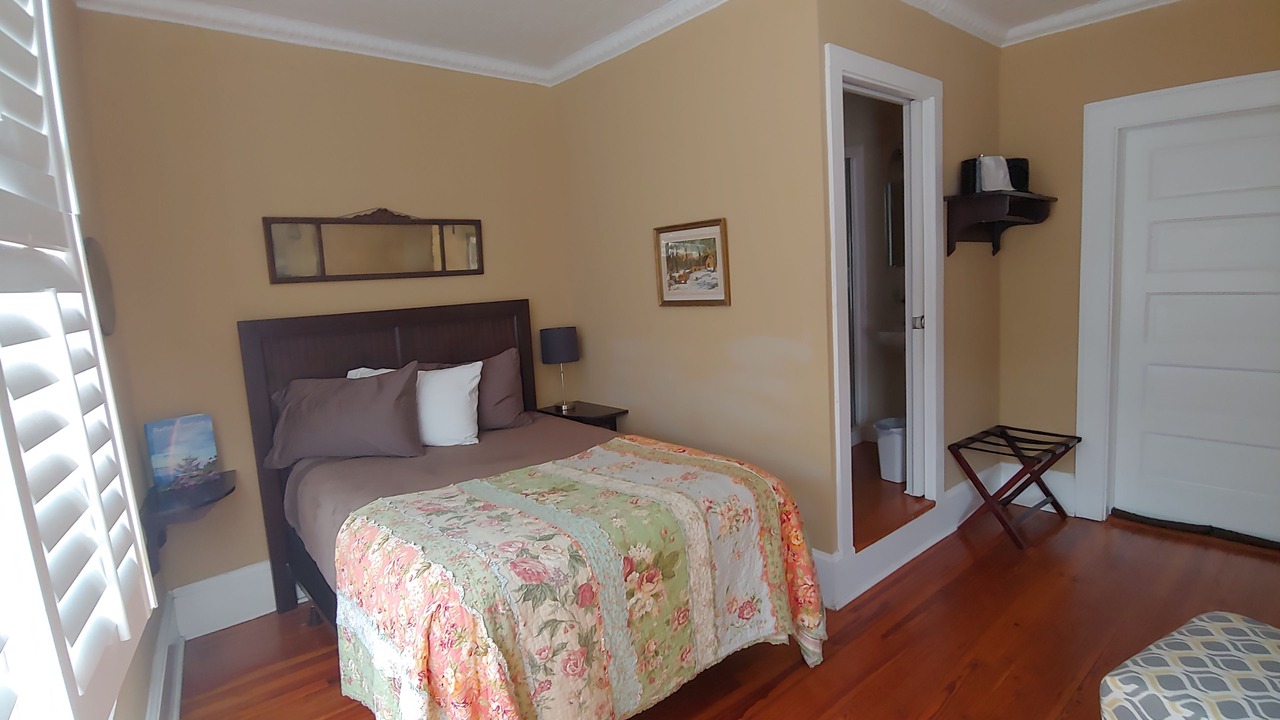 Photo of Bedroom in Hot Springs