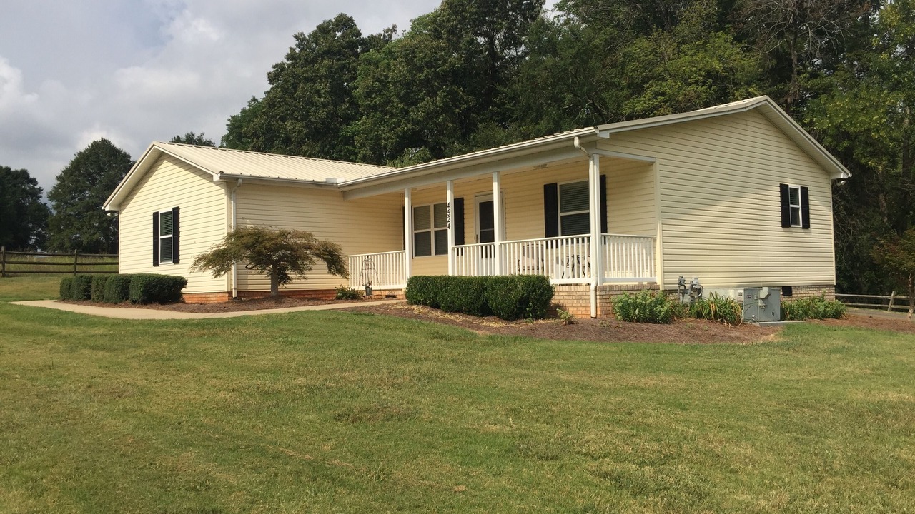 Photo of Outdoor in Davis Lake - Eastfield