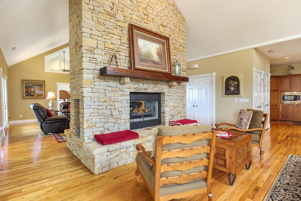 Photo of Livingroom in Wolf Laurel