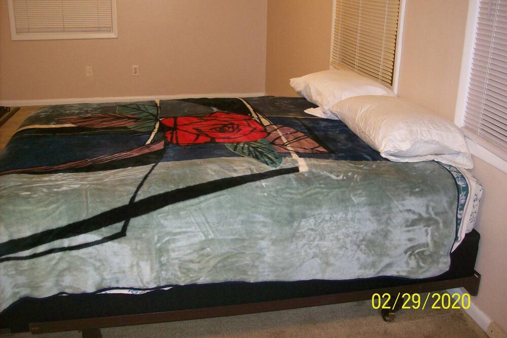Photo of Bedroom in Augusta