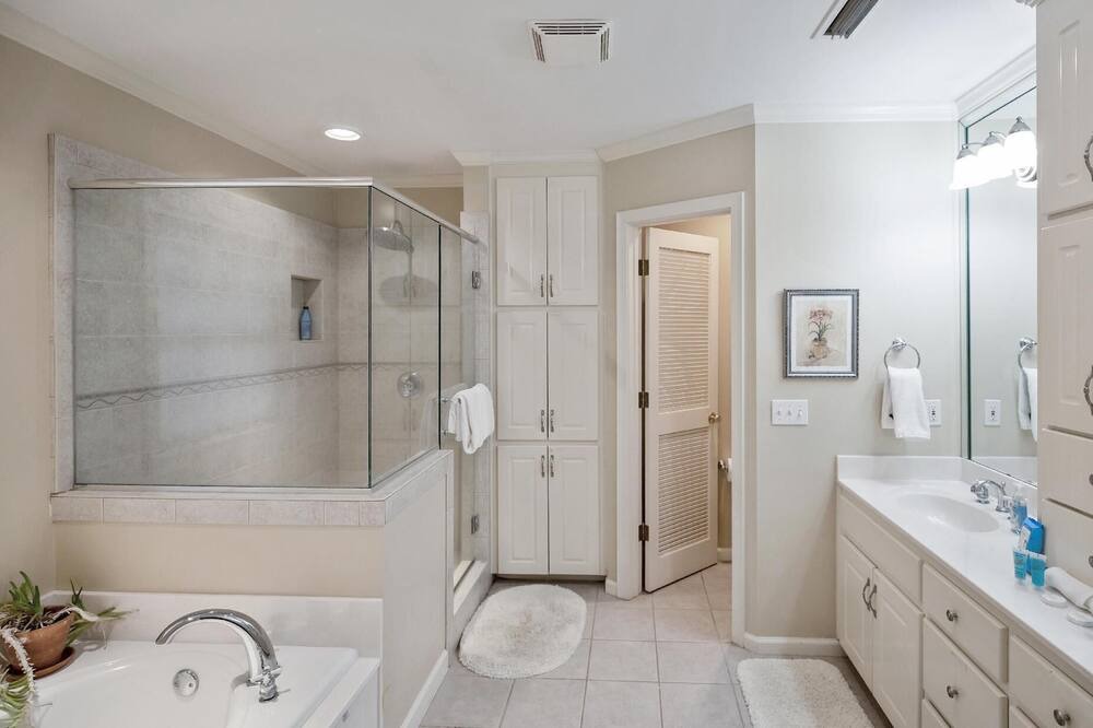 Photo of Bathroom in Dothan