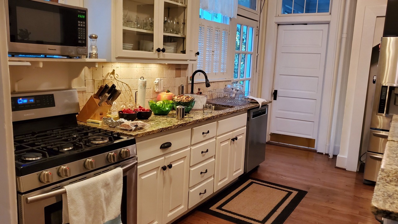 Photo of Kitchen in Forest Hills