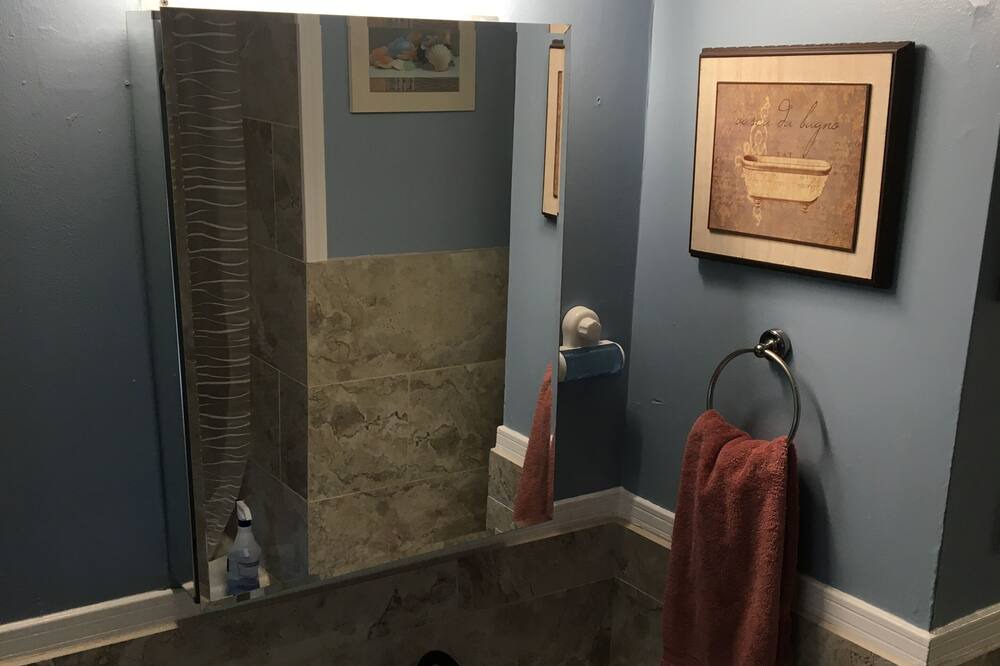 Photo of Bathroom in Prosperity Church Road