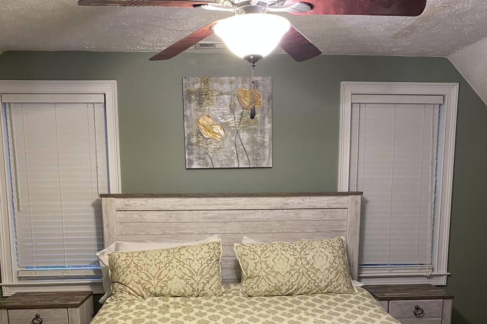 Photo of Bedroom in Eatonton