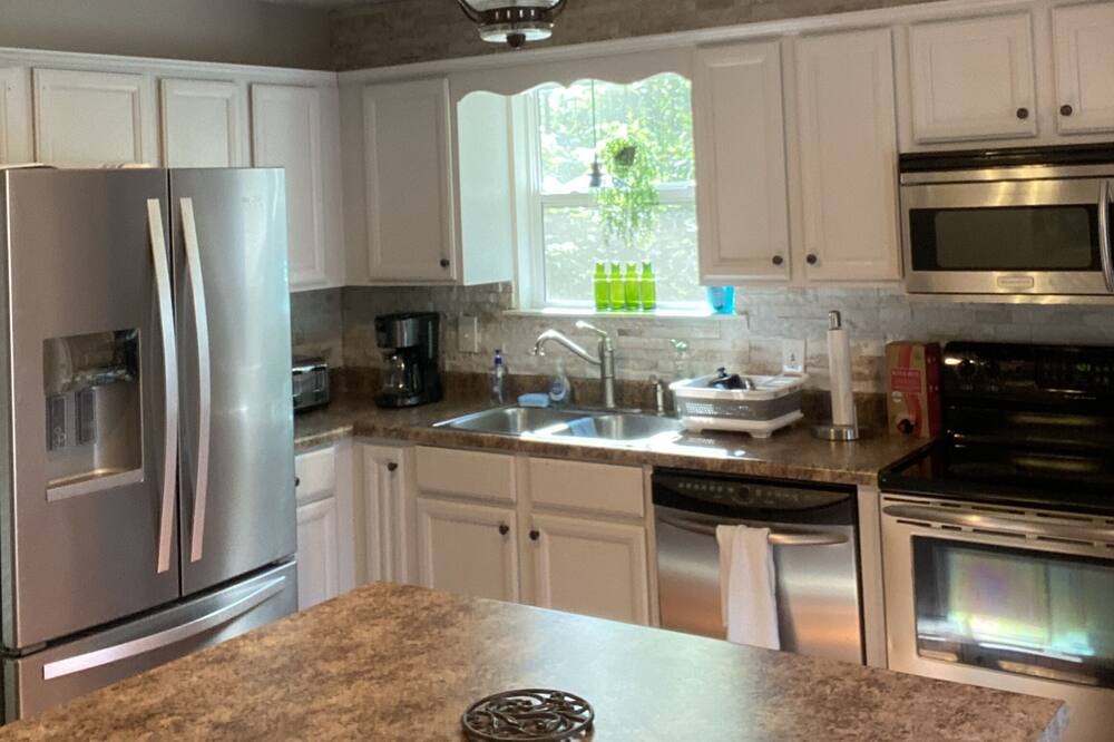 Photo of Kitchen in Eatonton