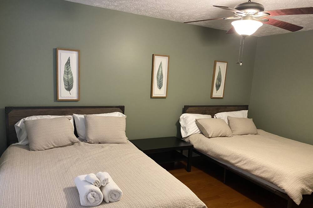 Photo of Bedroom in Eatonton