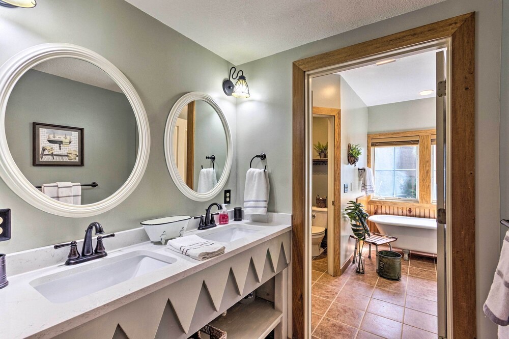 Photo of Bathroom in Mountain Air