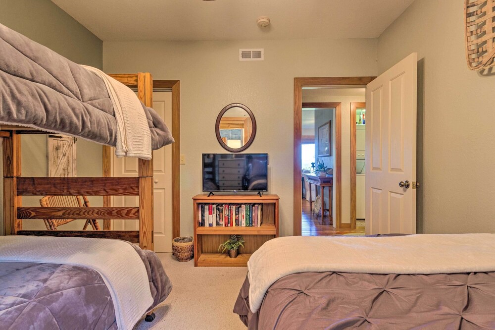 Photo of Others in Mountain Air