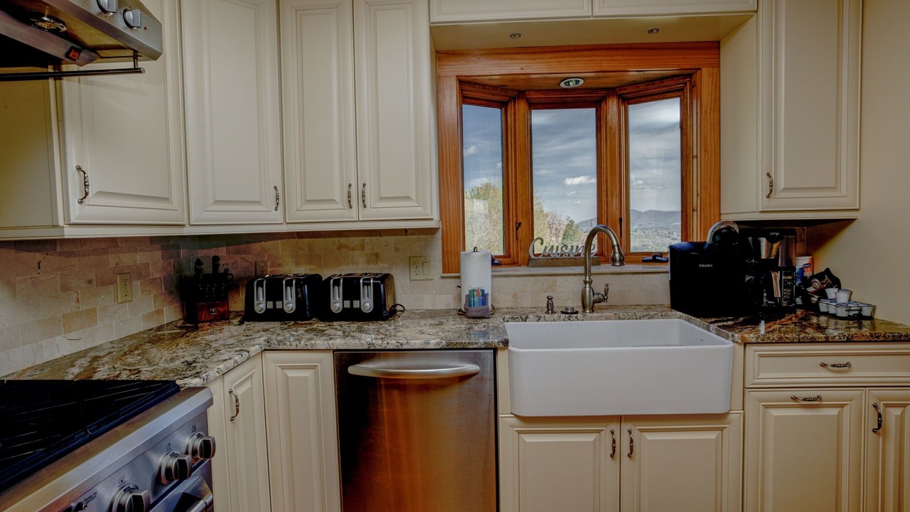 Photo of Kitchen in Clyde