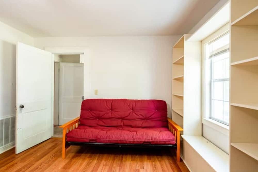 Photo of Livingroom in Lake City