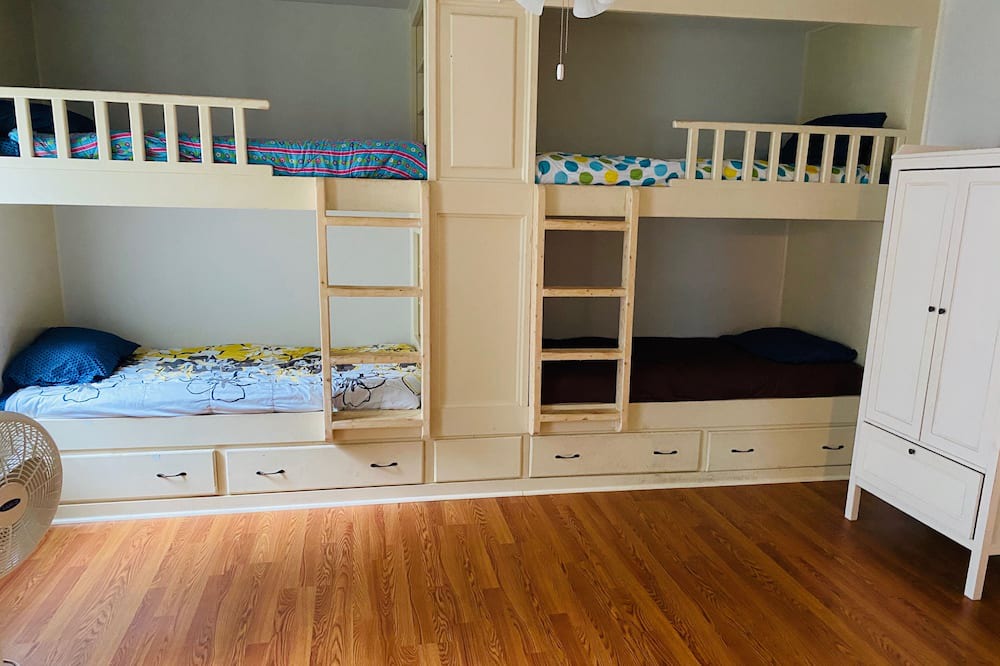 Photo of Bedroom in Lake City