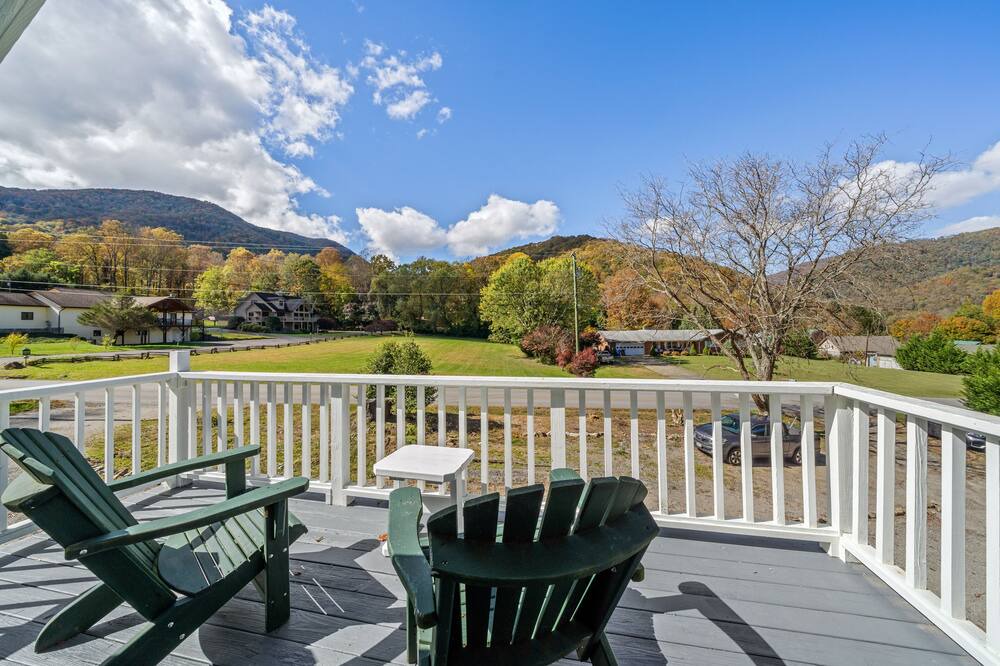 Photo of Others in Maggie Valley