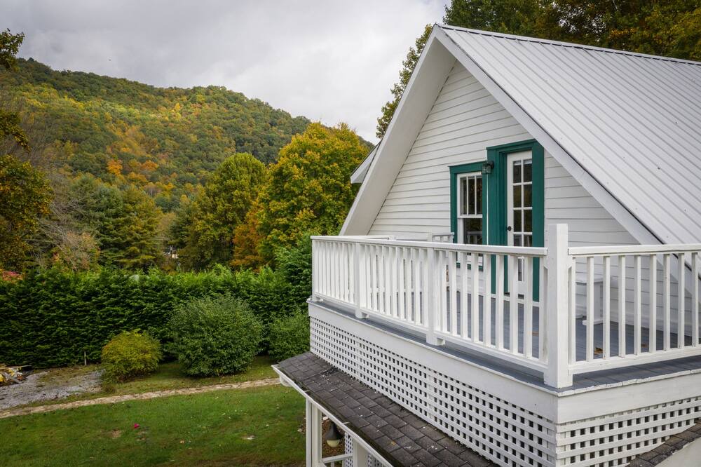 Photo of Patio Balcony in Maggie Valley