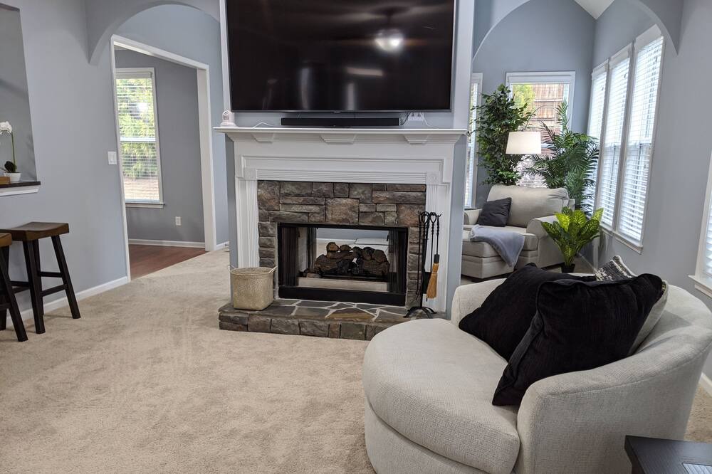 Photo of Livingroom in Fayetteville