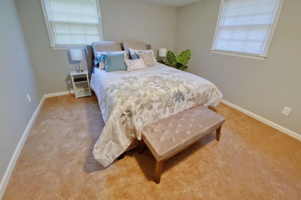 Photo of Bedroom in Huntsville