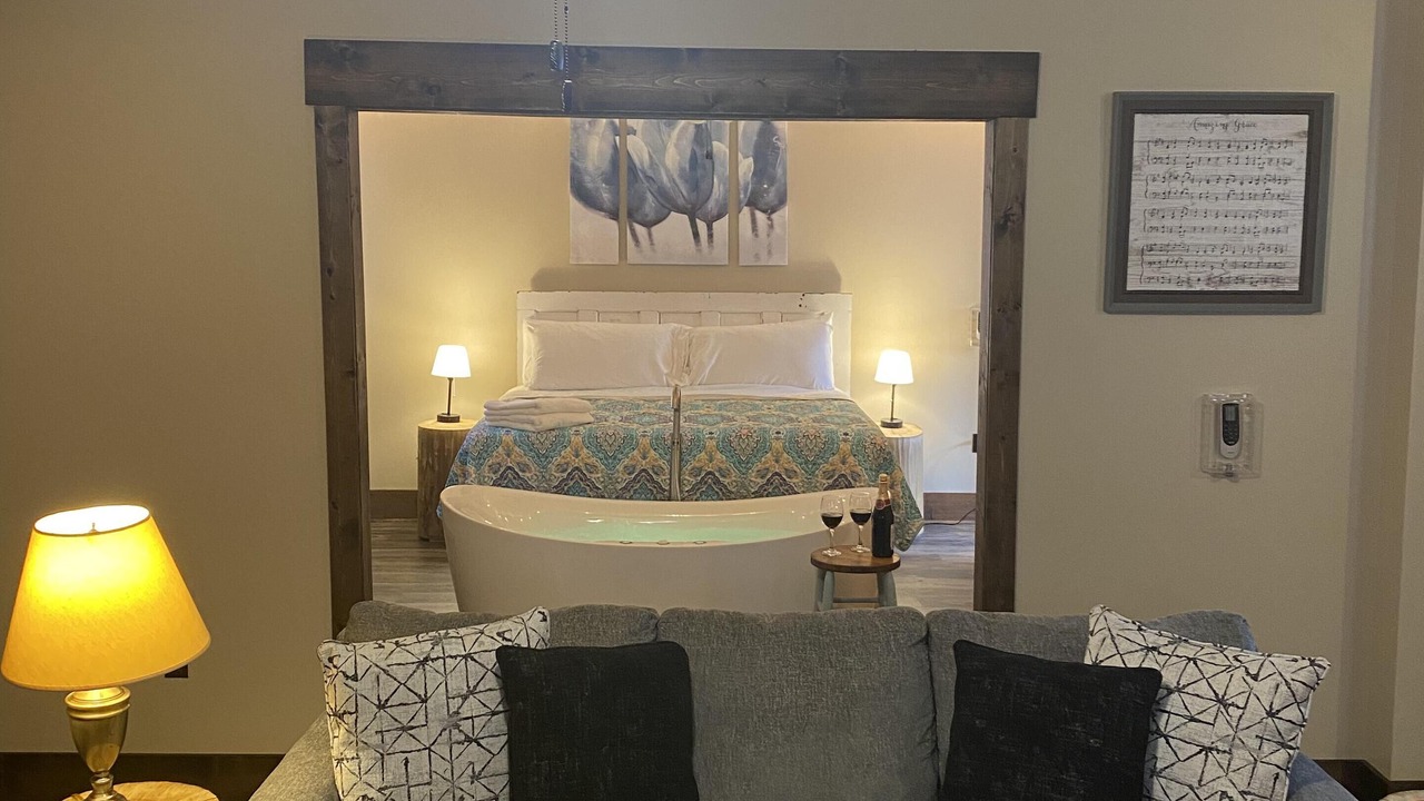 Photo of Livingroom in Canton