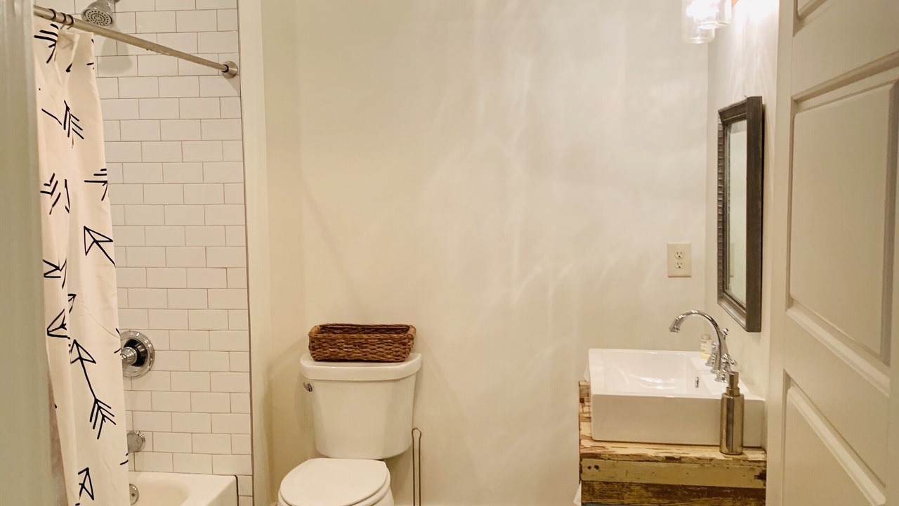 Photo of Bathroom in Chattahoochee Hills
