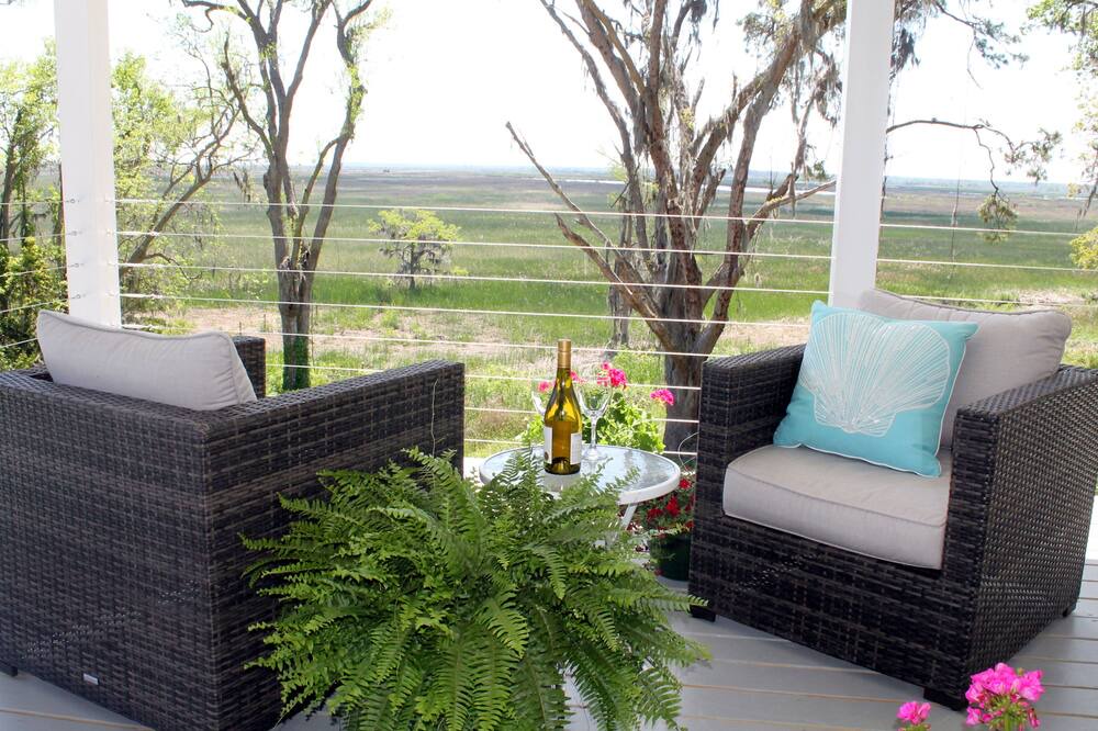 Photo of Patio Balcony in Darien