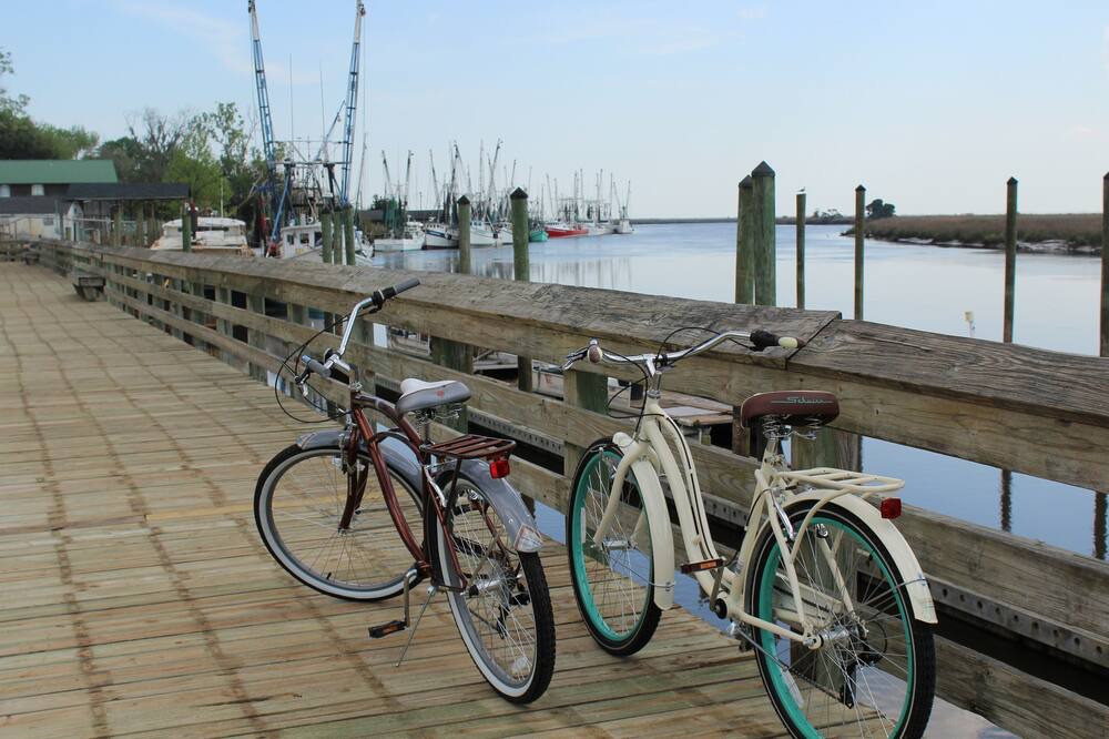 Photo of Others in Darien