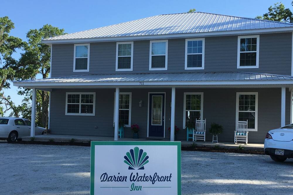 Photo of Others in Darien