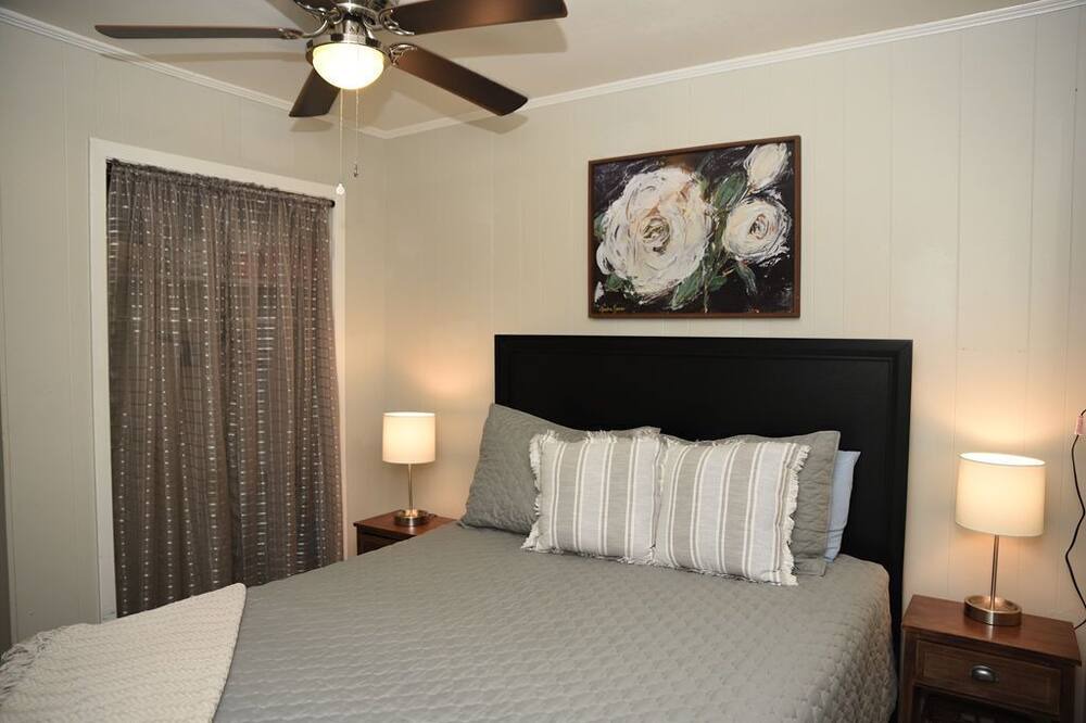 Photo of Bedroom in Grand Bay
