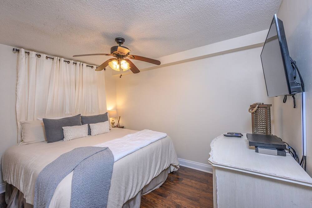 Photo of Bedroom in Ono Island