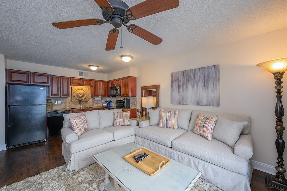 Photo of Livingroom in Ono Island